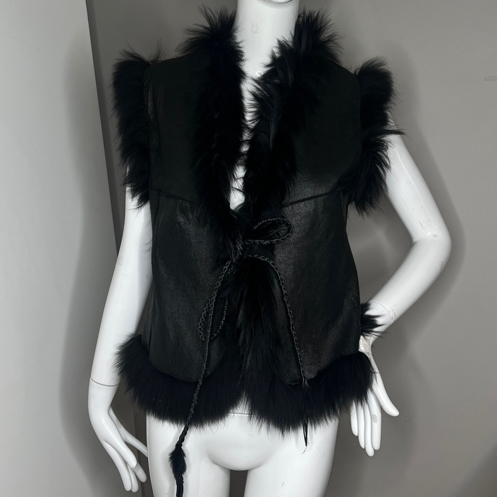 Identity Size M/L Leather lined in Rabbit trimmed in Raccoon front tie Open Vest
